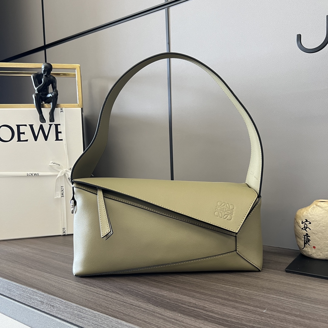 Loewe Puzzle Bags - Click Image to Close